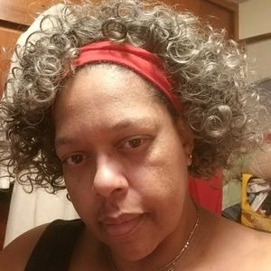 Meet your Posher, Janet